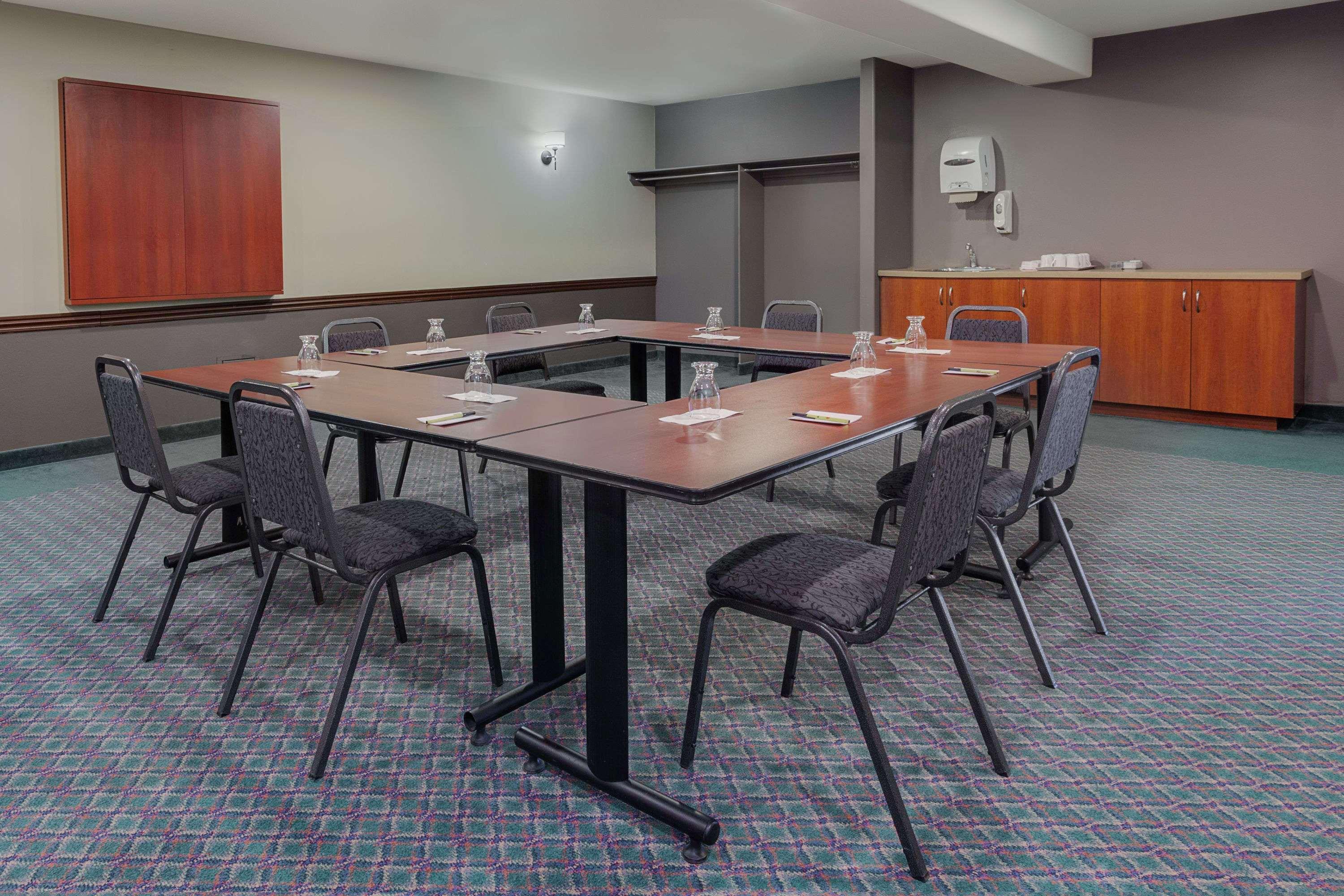 מלון Super 8 By Wyndham קרקט מראה חיצוני תמונה