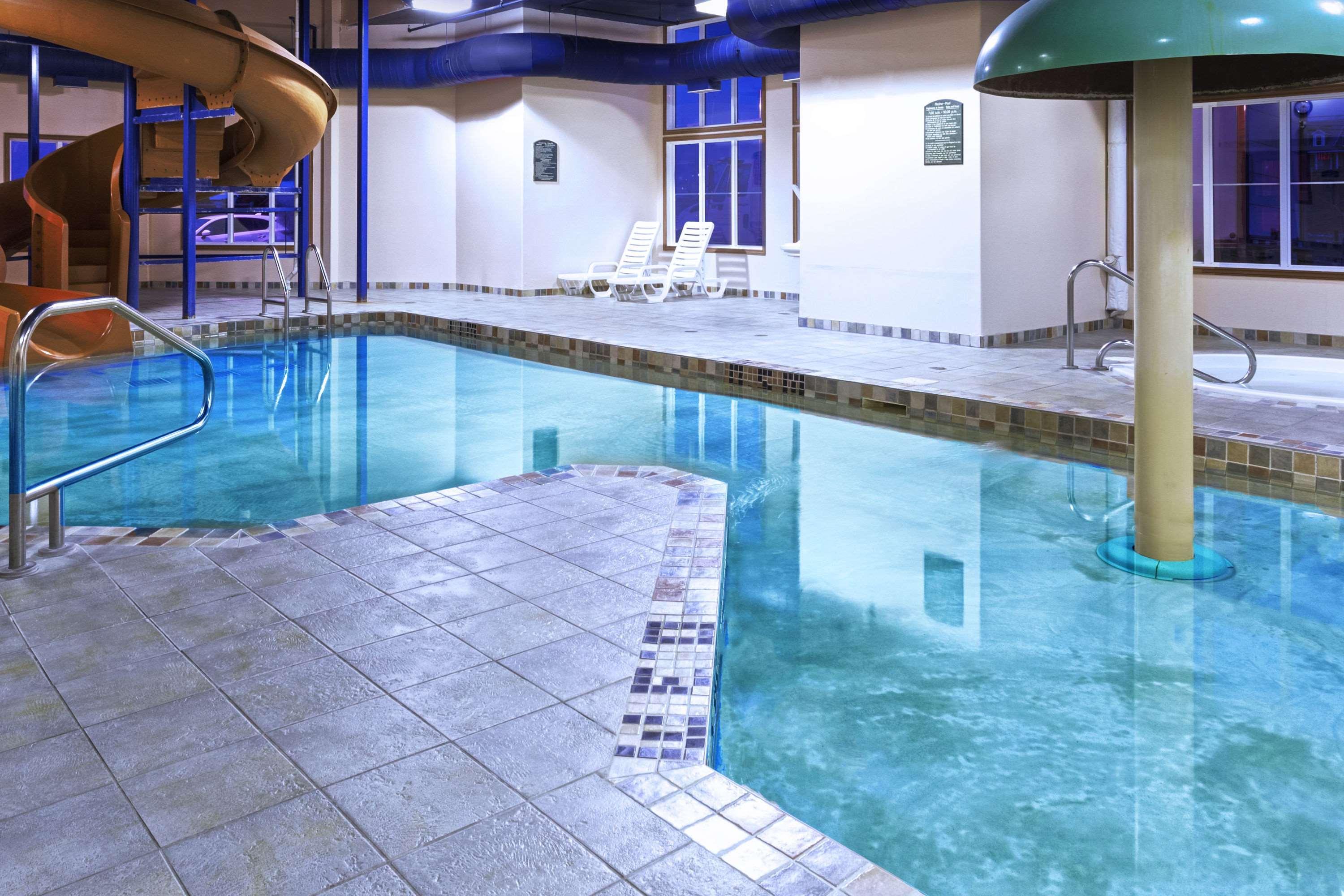 מלון Super 8 By Wyndham קרקט מראה חיצוני תמונה